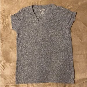 Gray short sleeve shirt